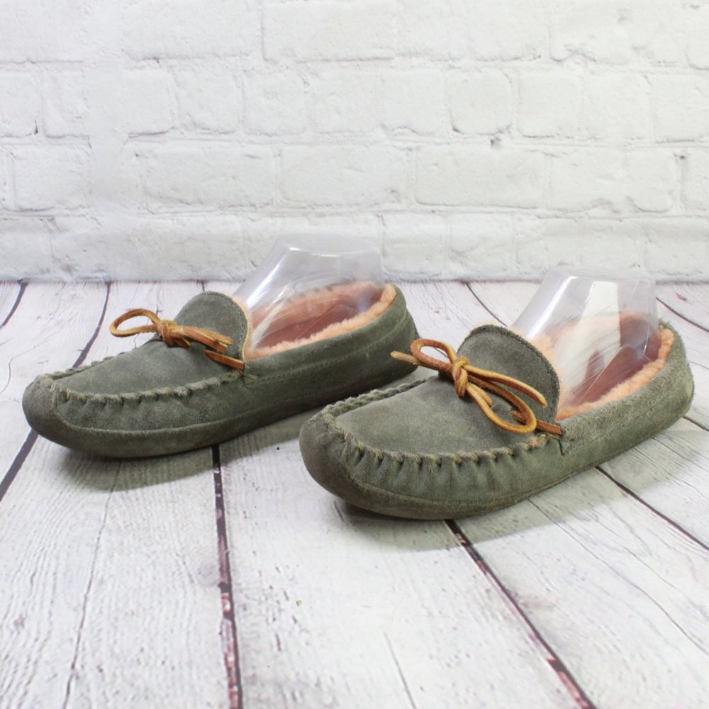 LL Bean Green Suede Wicked Good Shearling Lined Moccasin Slippers Size 6 - Picture 2 of 9
